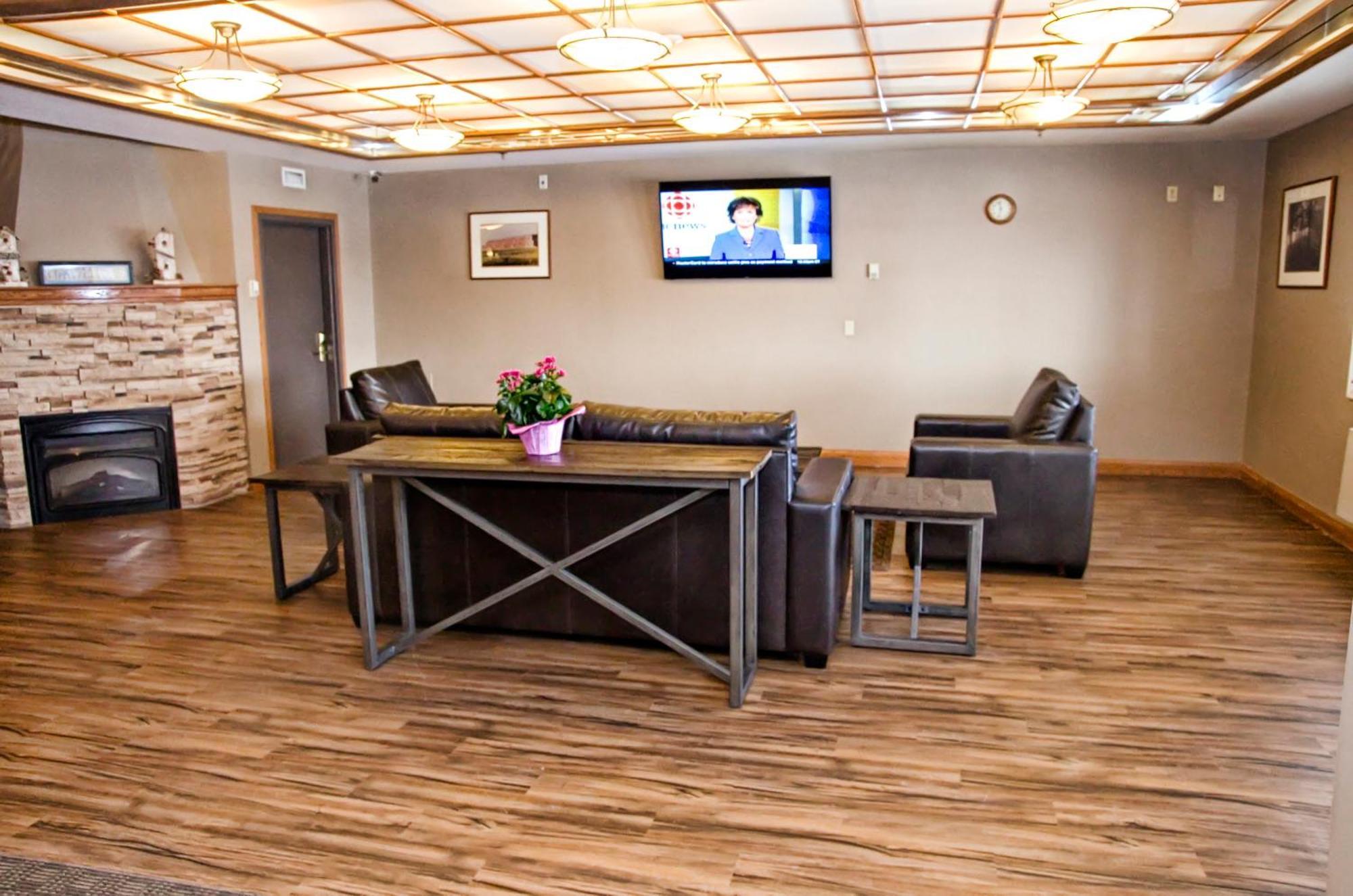 Lakeview Inns & Suites - Brandon Kamer foto